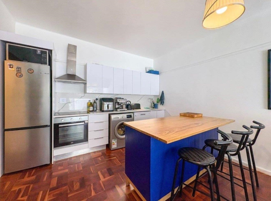 To Let 3 Bedroom Property for Rent in Vredehoek Western Cape